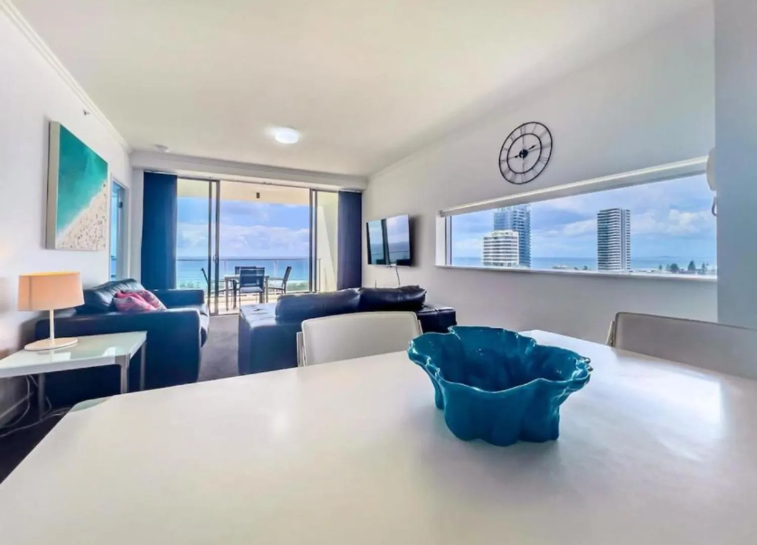 Ocean Whisper Broadbeach Apartment Gold Coast