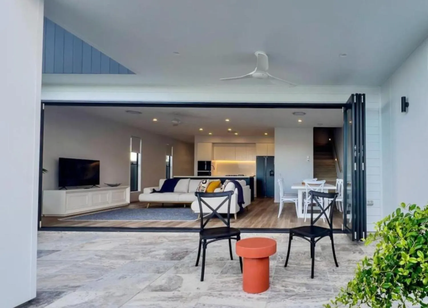 Tranquil Waterside Elegance