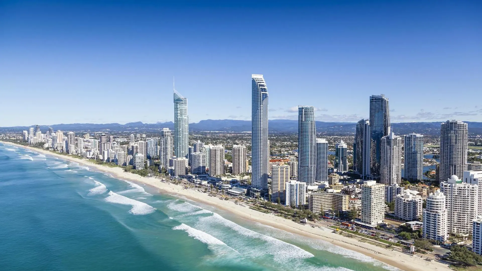 Apartment Panoramic Views Surfers-chevron.