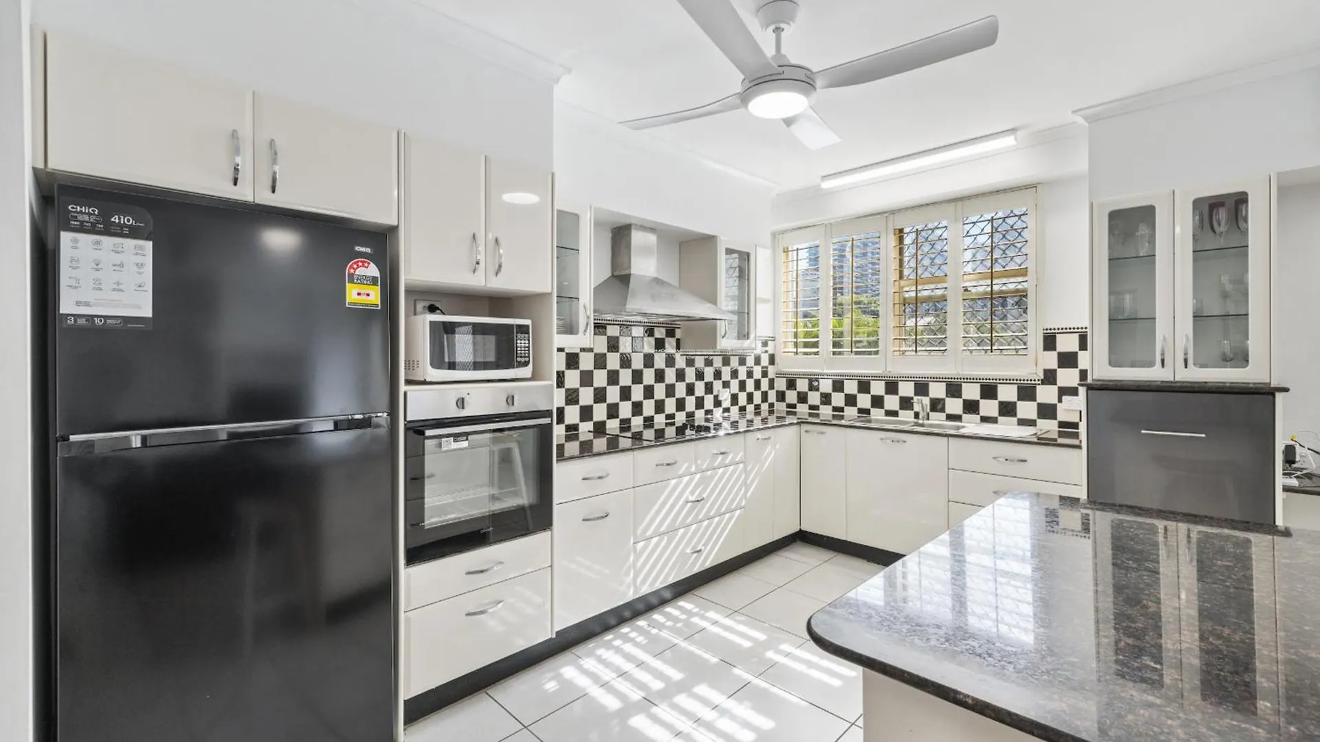 4bed2bath Ocean Breeze Getaway - Pacific St Gem