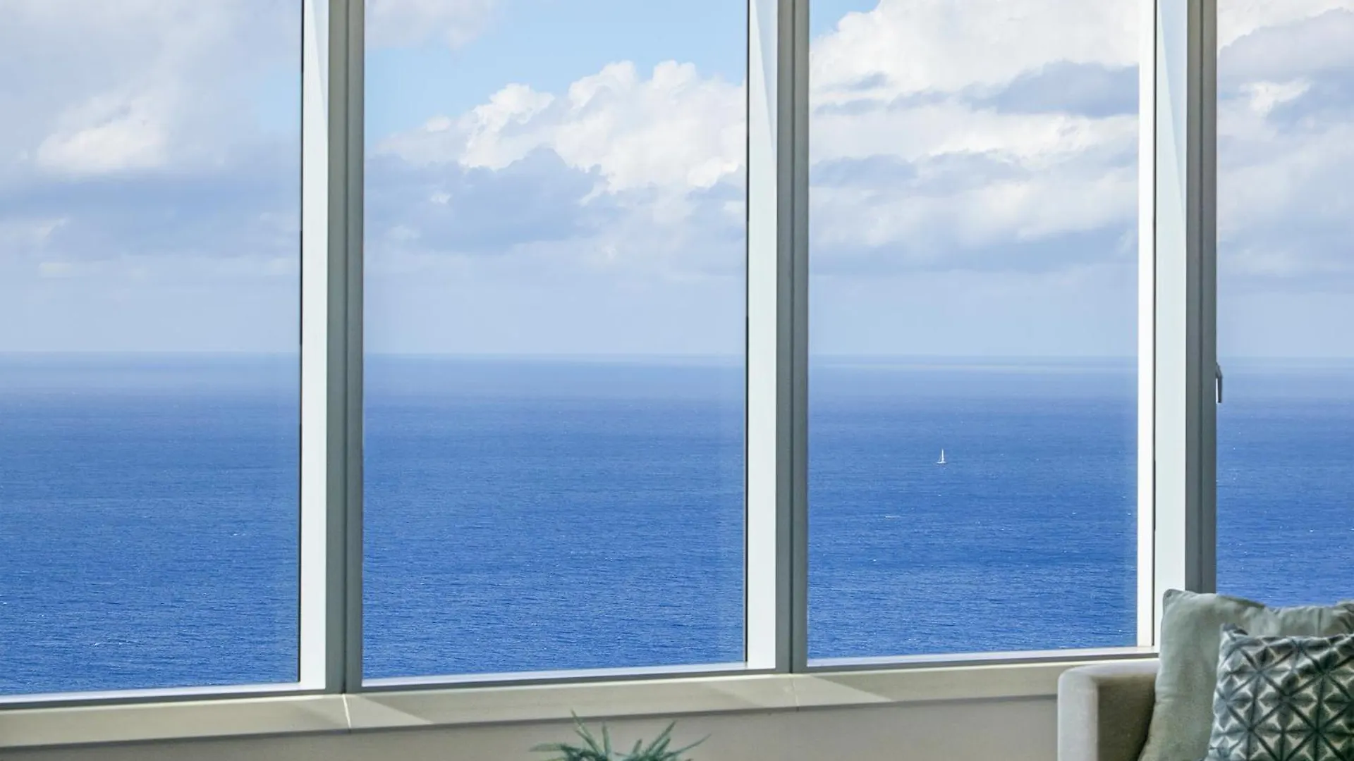 Apartment Designer At Q1 - Gclr Gold Coast