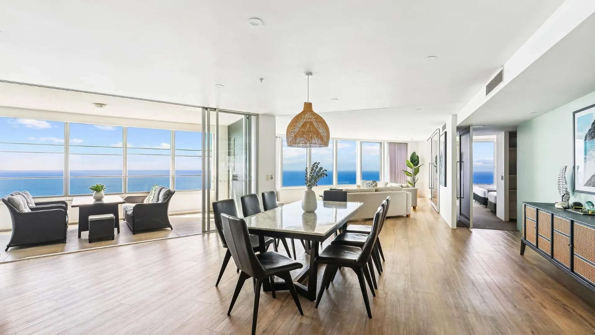 Designer At Q1 - Gclr Apartment *