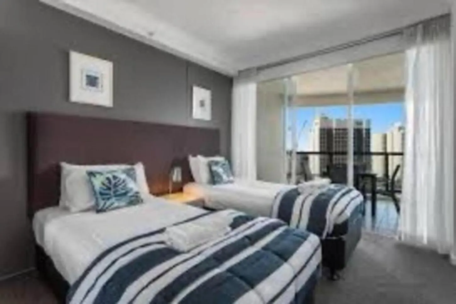 Coastal Charm At Chevron Towers Gold Coast