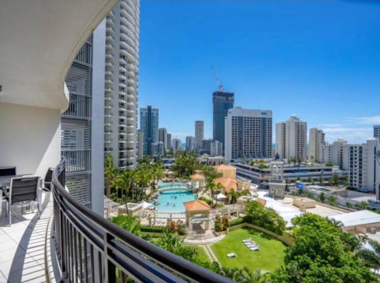 Coastal Charm At Chevron Towers * Gold Coast