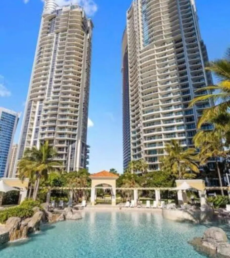 Coastal Charm At Chevron Towers Gold Coast