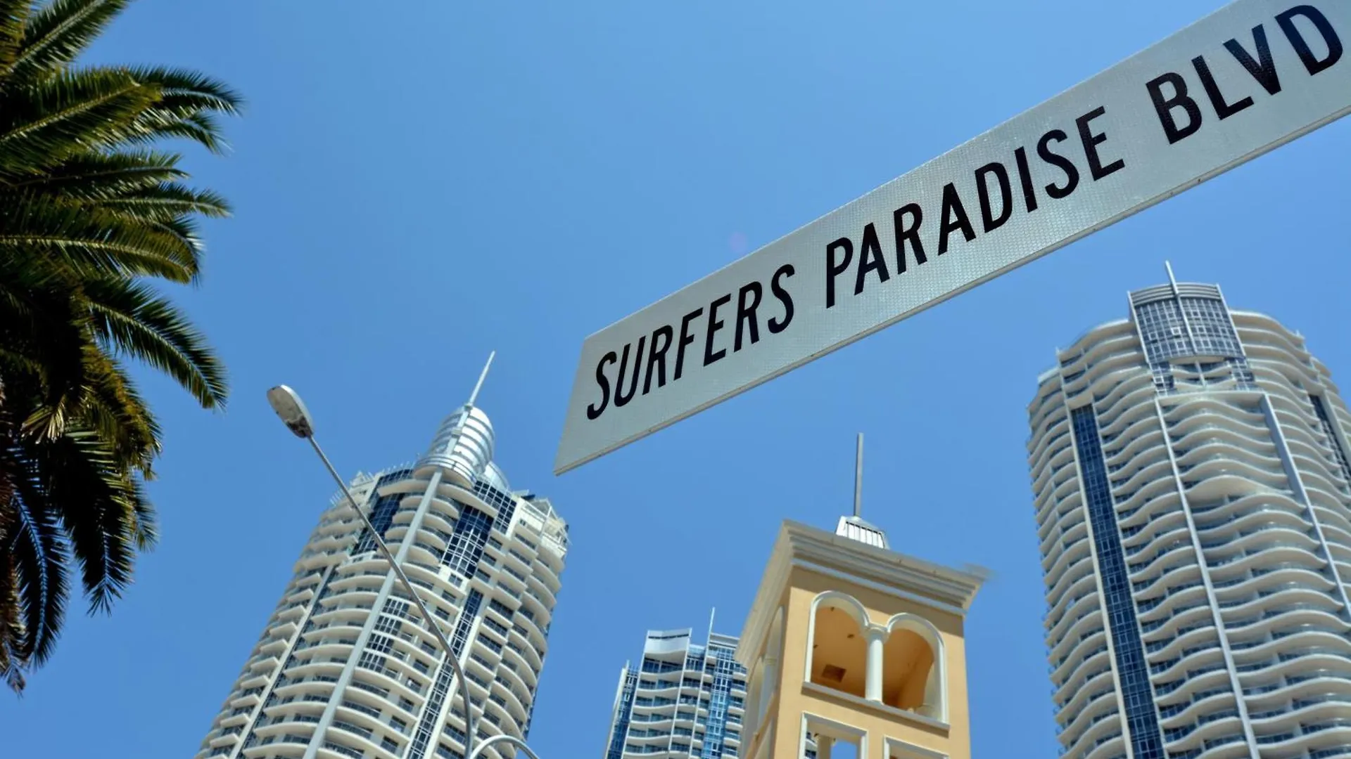 Apartment Coastal Charm At Chevron Towers *