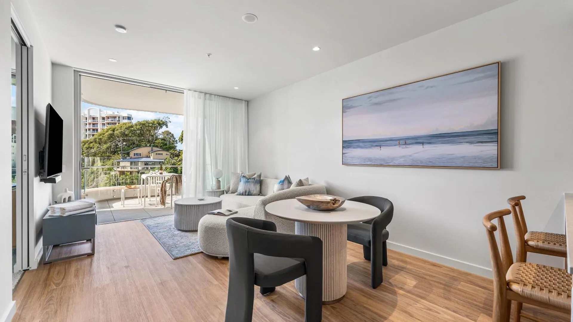 Apartment Kirra Soleil