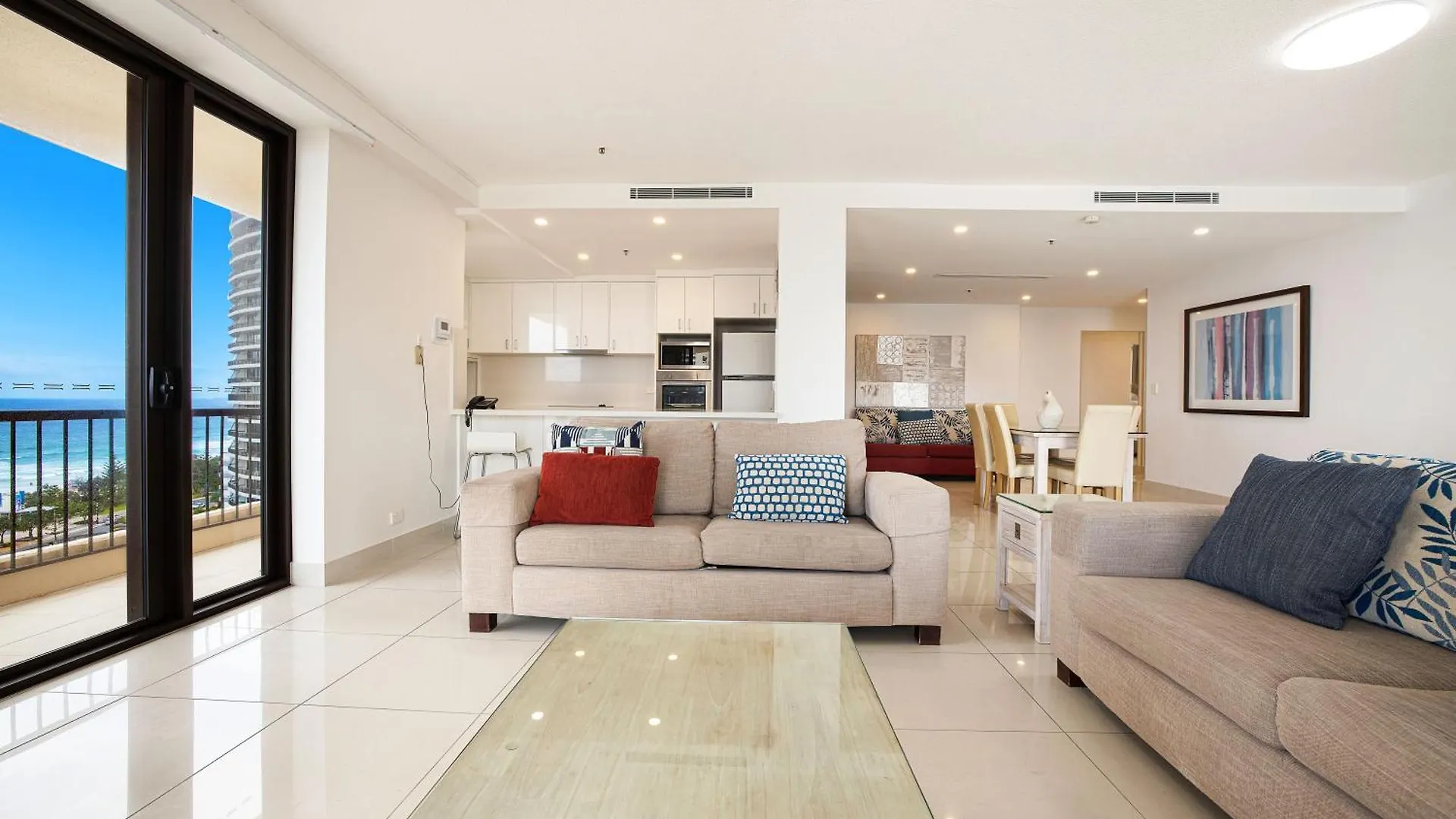 Paradise Centre Managed By Gchs Apartment