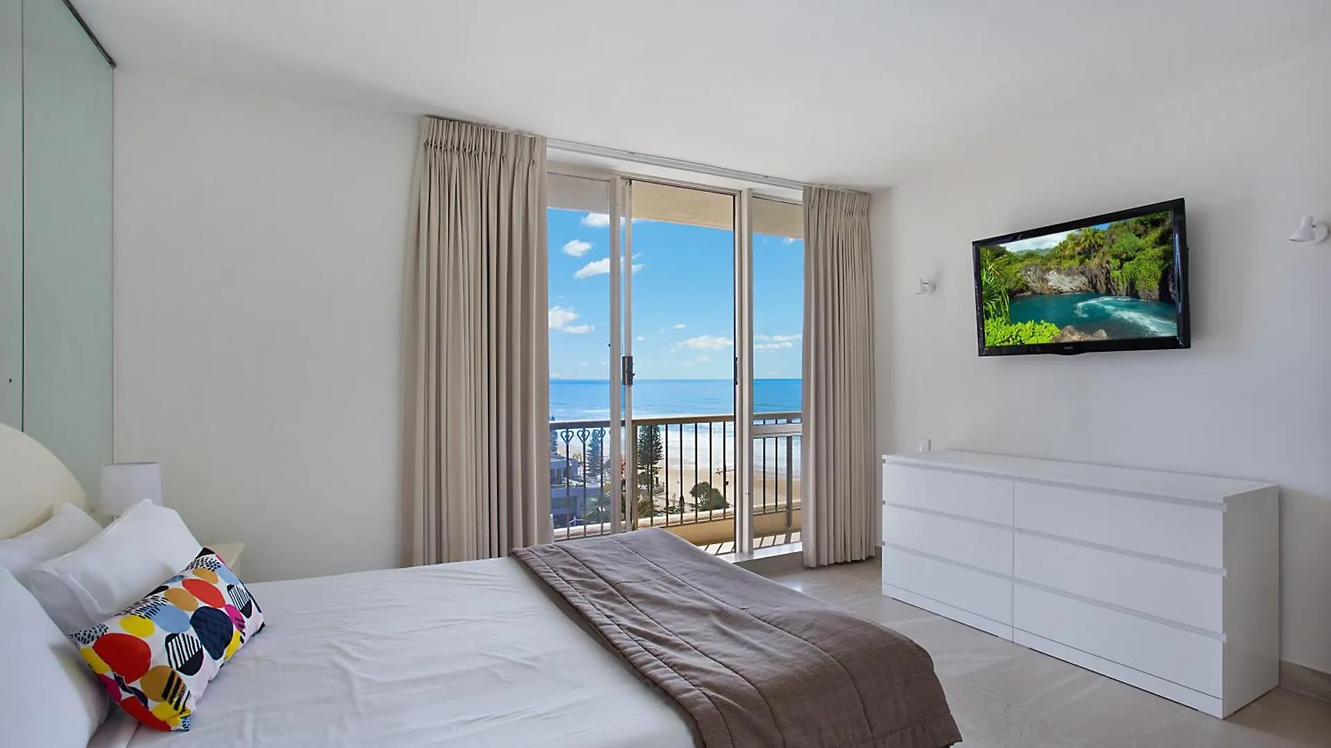 Apartman Paradise Centre Managed By Gchs