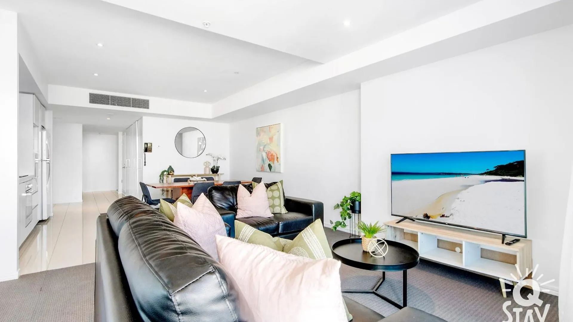 Apartment 3 Bedroom Ocean Views On Level 29 At The H'residences - Q *