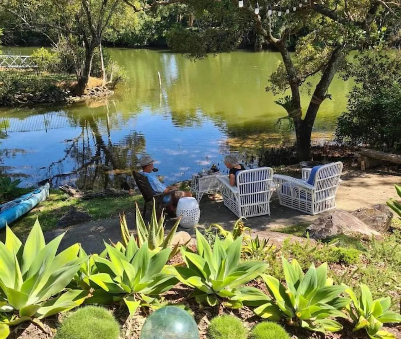 Riverfront Oasis In Elanora