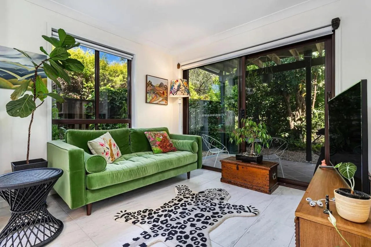 Riverfront Oasis In Elanora *