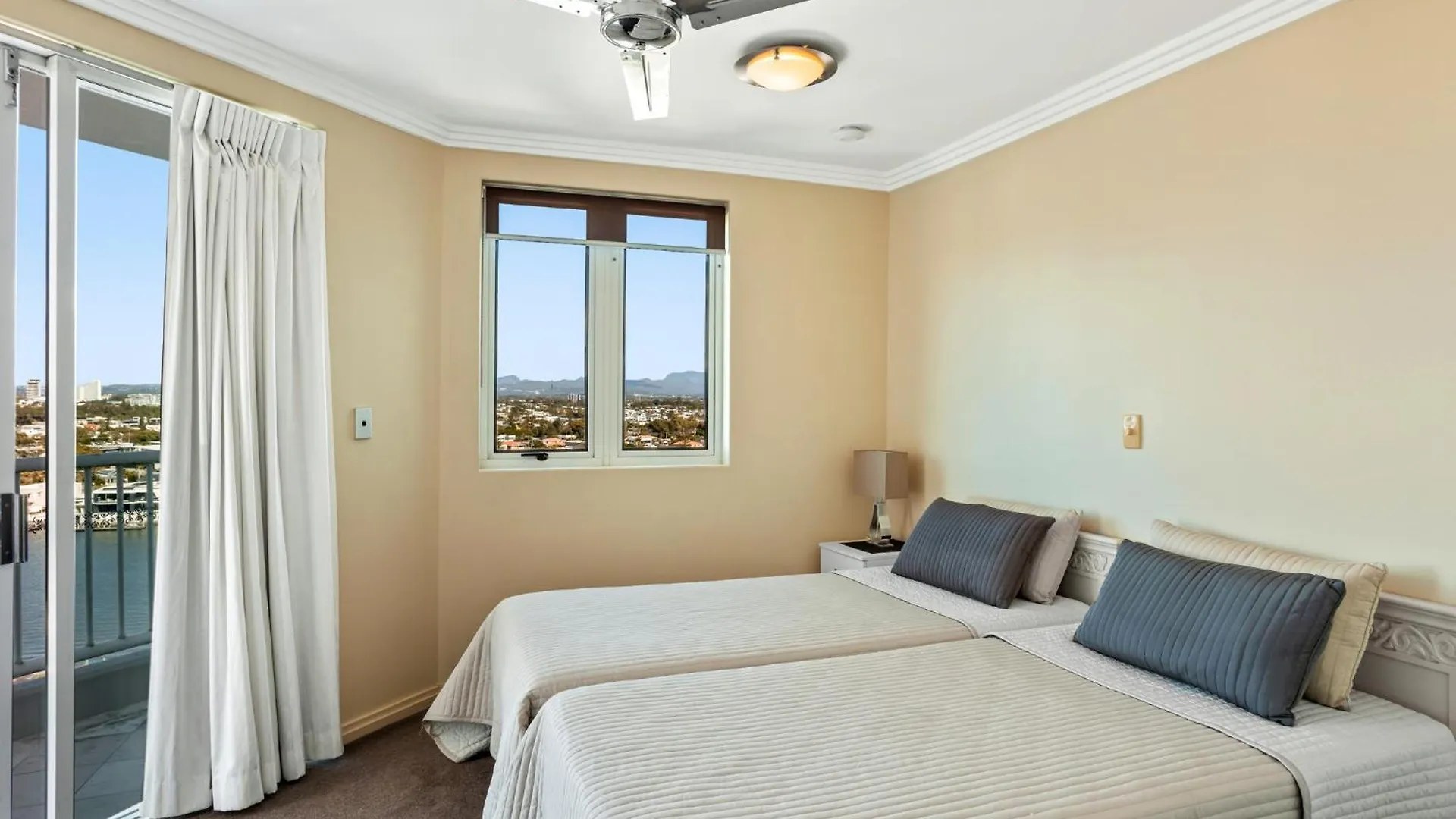 Διαμέρισμα Superior Penthouse In Surfers Paradise On The *