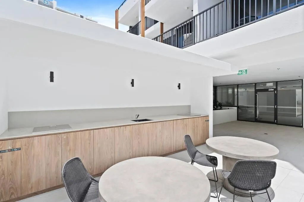New Waterview Two Bedrooms Apartament