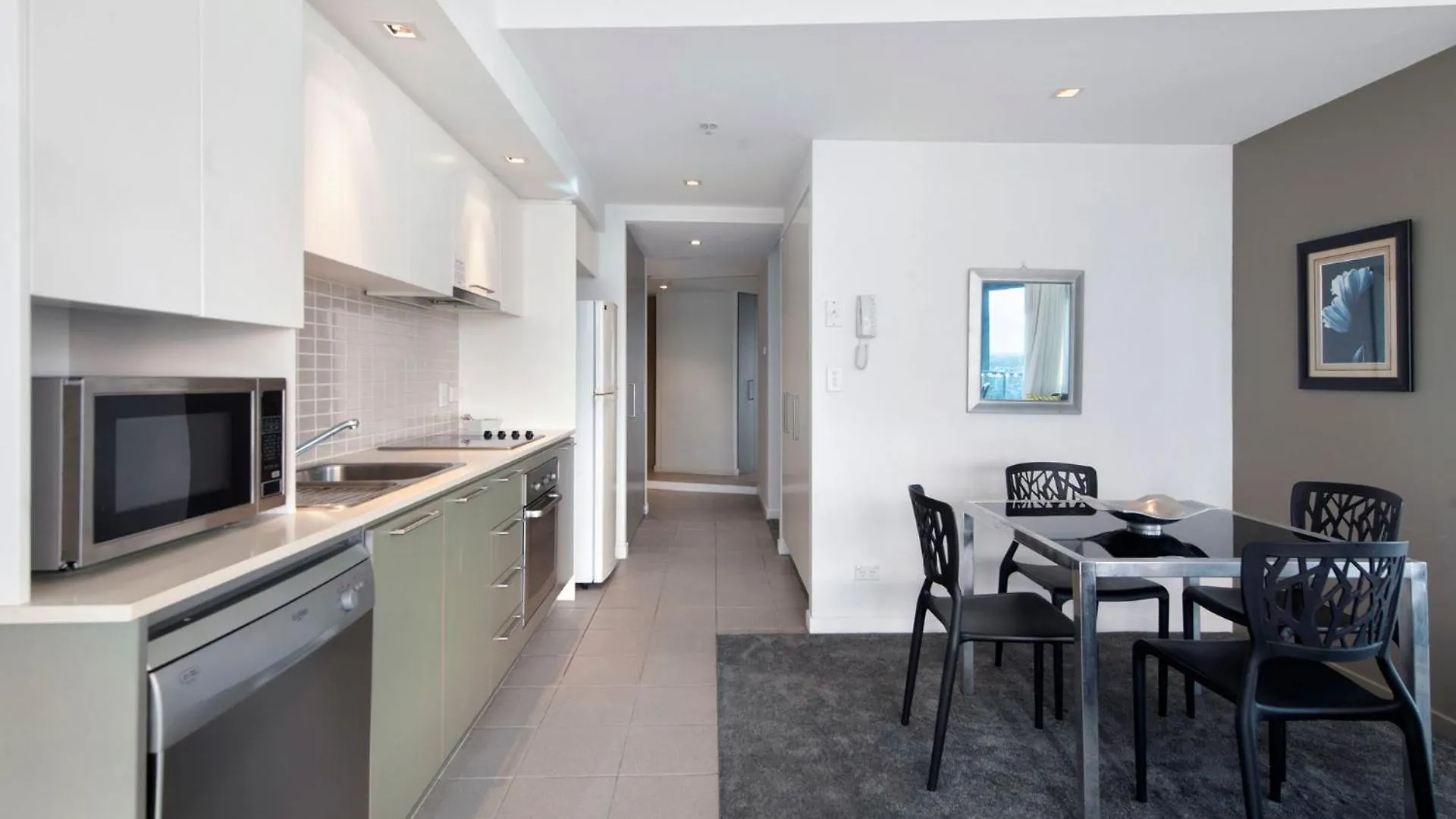 Artique 2 Bedroom Close To The - Coasthm * Gold Coast