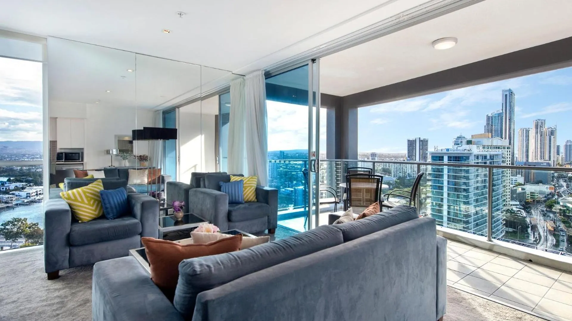 Artique 2 Bedroom Close To The - Coasthm Апартаменты Голд-Кост