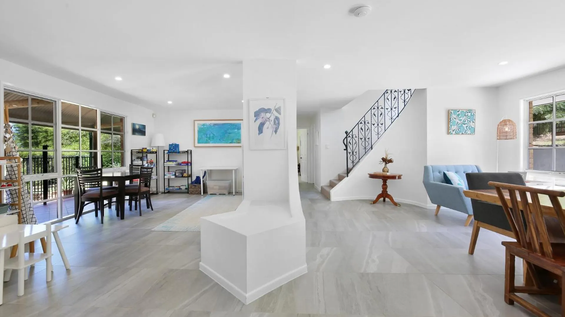 Spacious 4-bed Hinterland Luxury Escape With Pool *