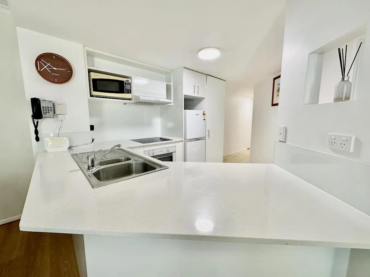 Diamond 16 New * Gold Coast