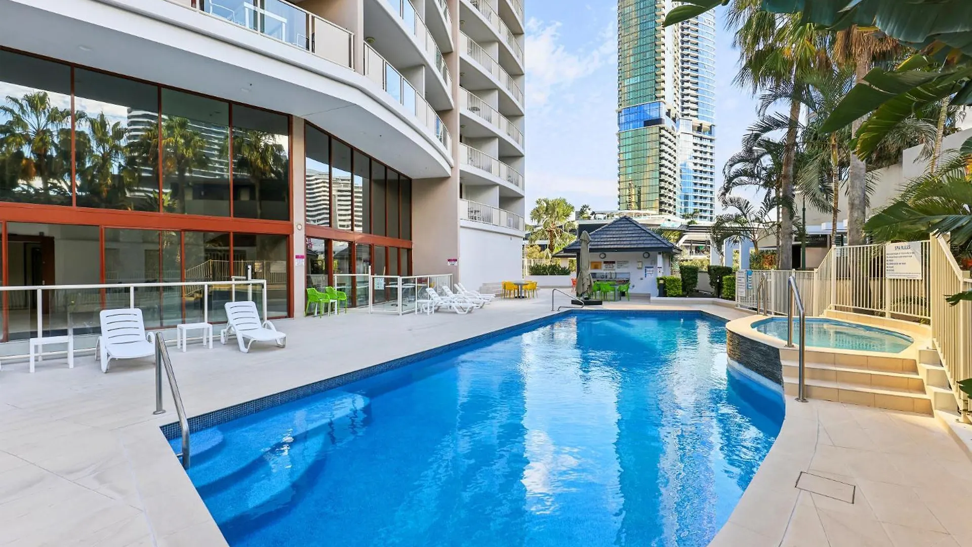 Διαμέρισμα Spacious 1-bed With Pool & Sauna In Broadbeach