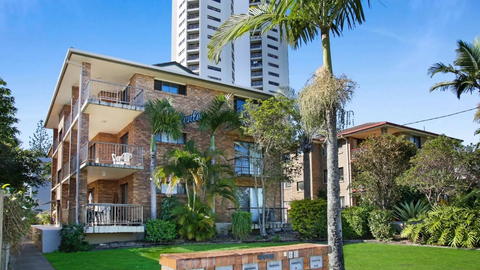 2-bed With Alfresco Dining, 200m To The * Gold Coast