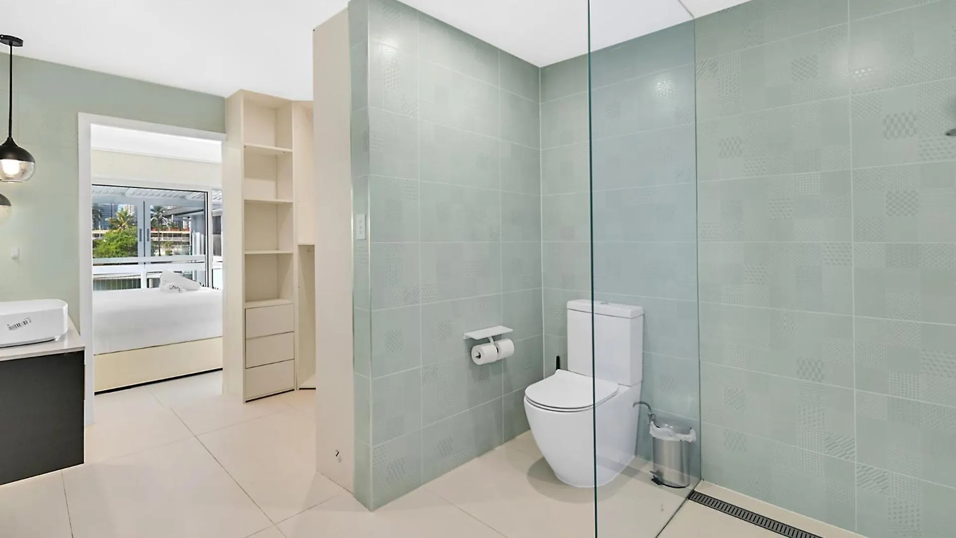 Daire Riverside 4 Bedroom House Unit In Surfers Paradise