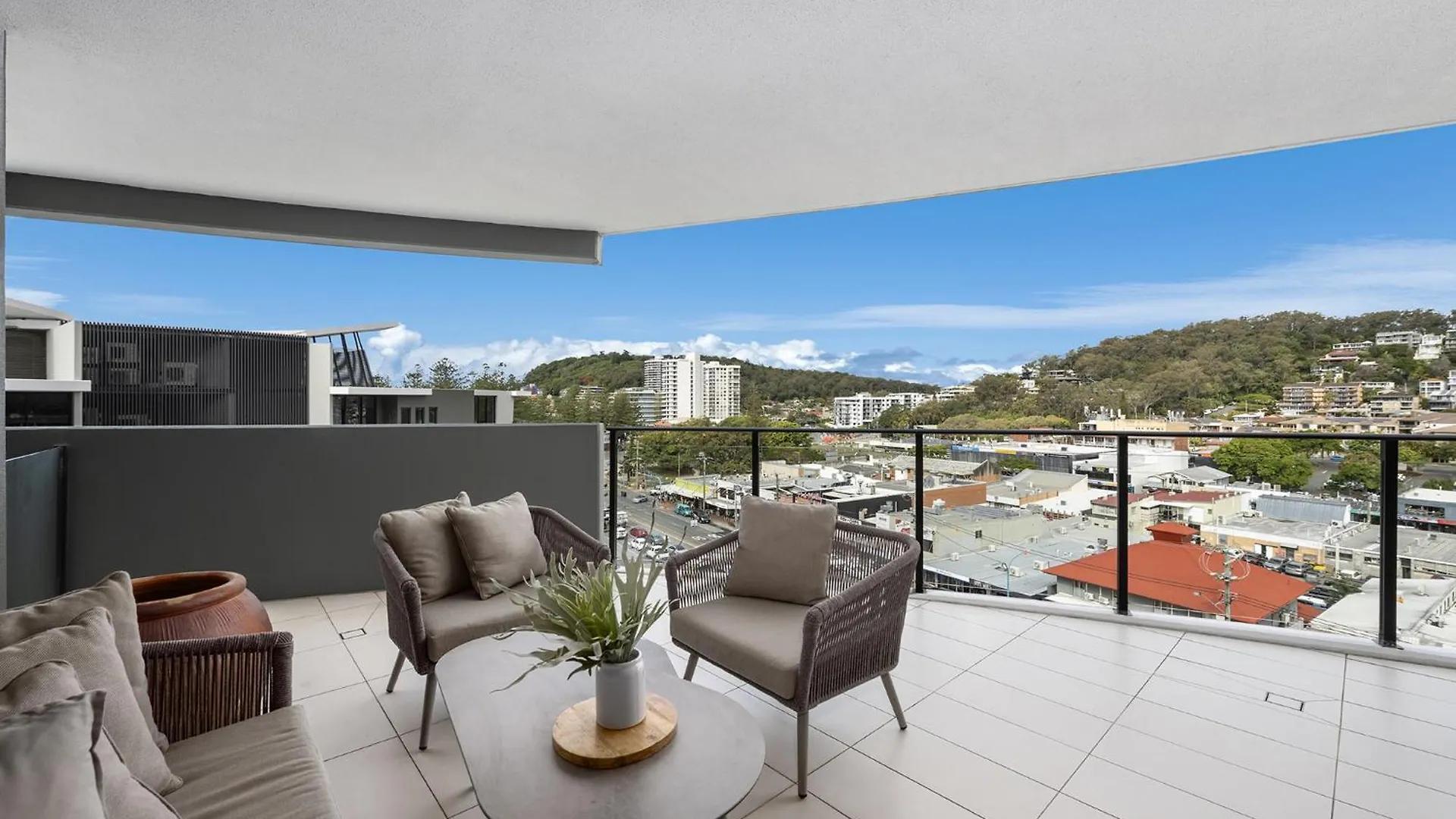Ambience On Burleigh Apart Otel 4*