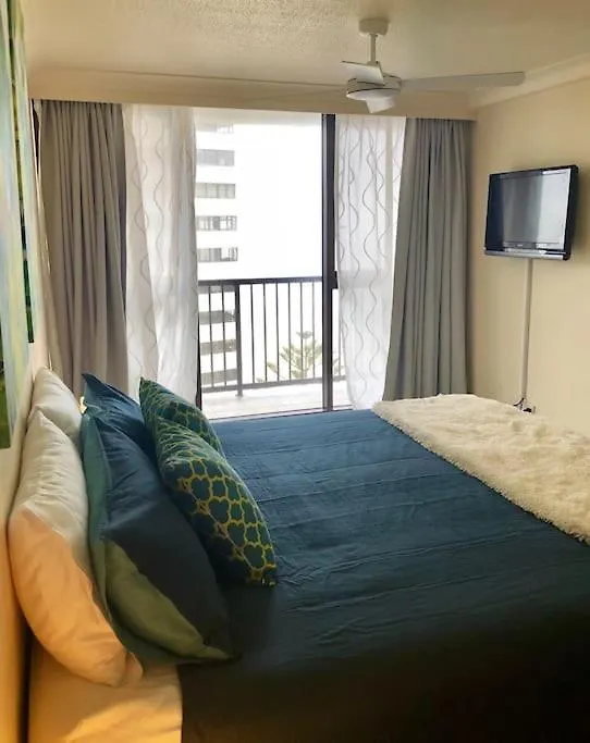 2br Beachfront Family Friendly Surfers