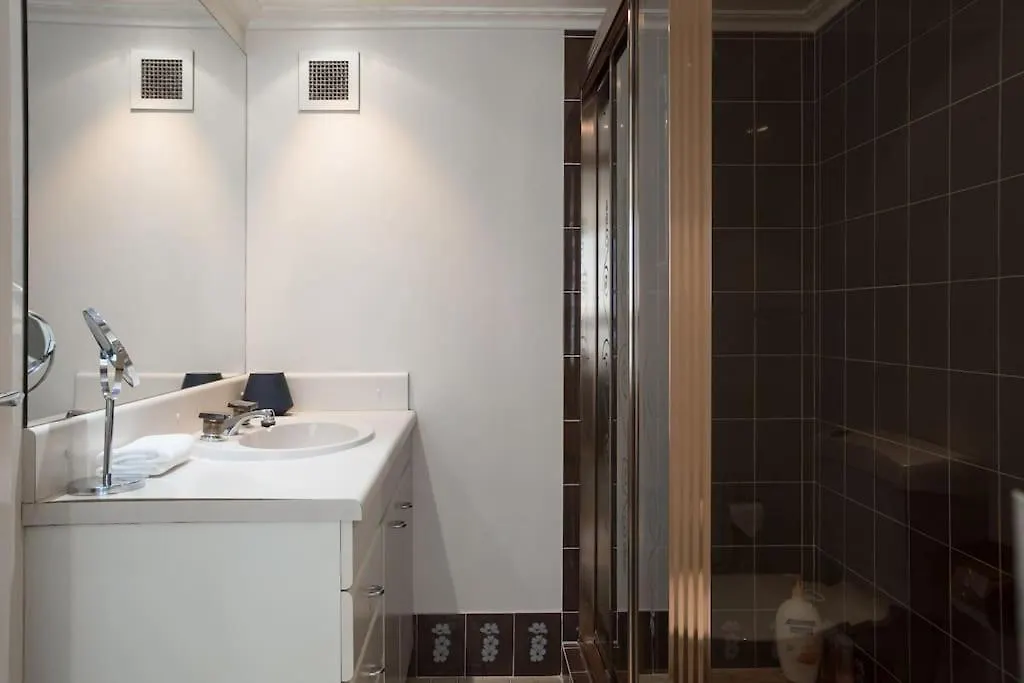 2br Beachfront Family Friendly Surfers Gold Coast