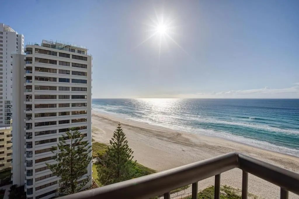 Apartment 2br Beachfront Family Friendly Surfers Gold Coast