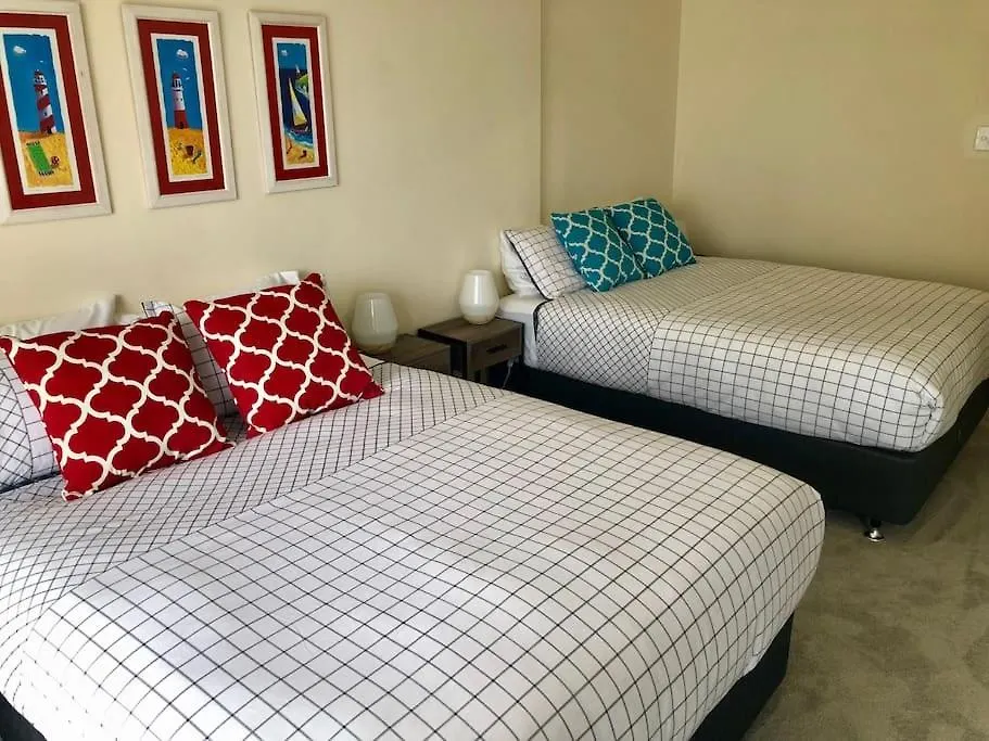 2br Beachfront Family Friendly Surfers *
