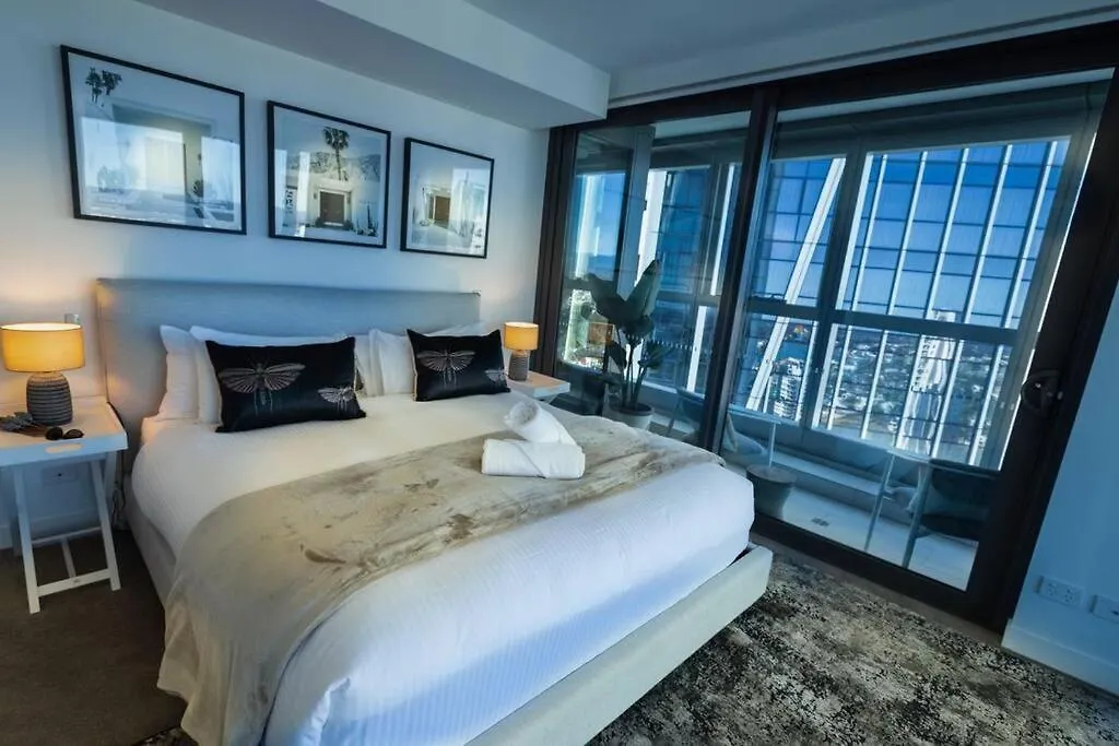 Beachfront Luxury Apartament Gold Coast