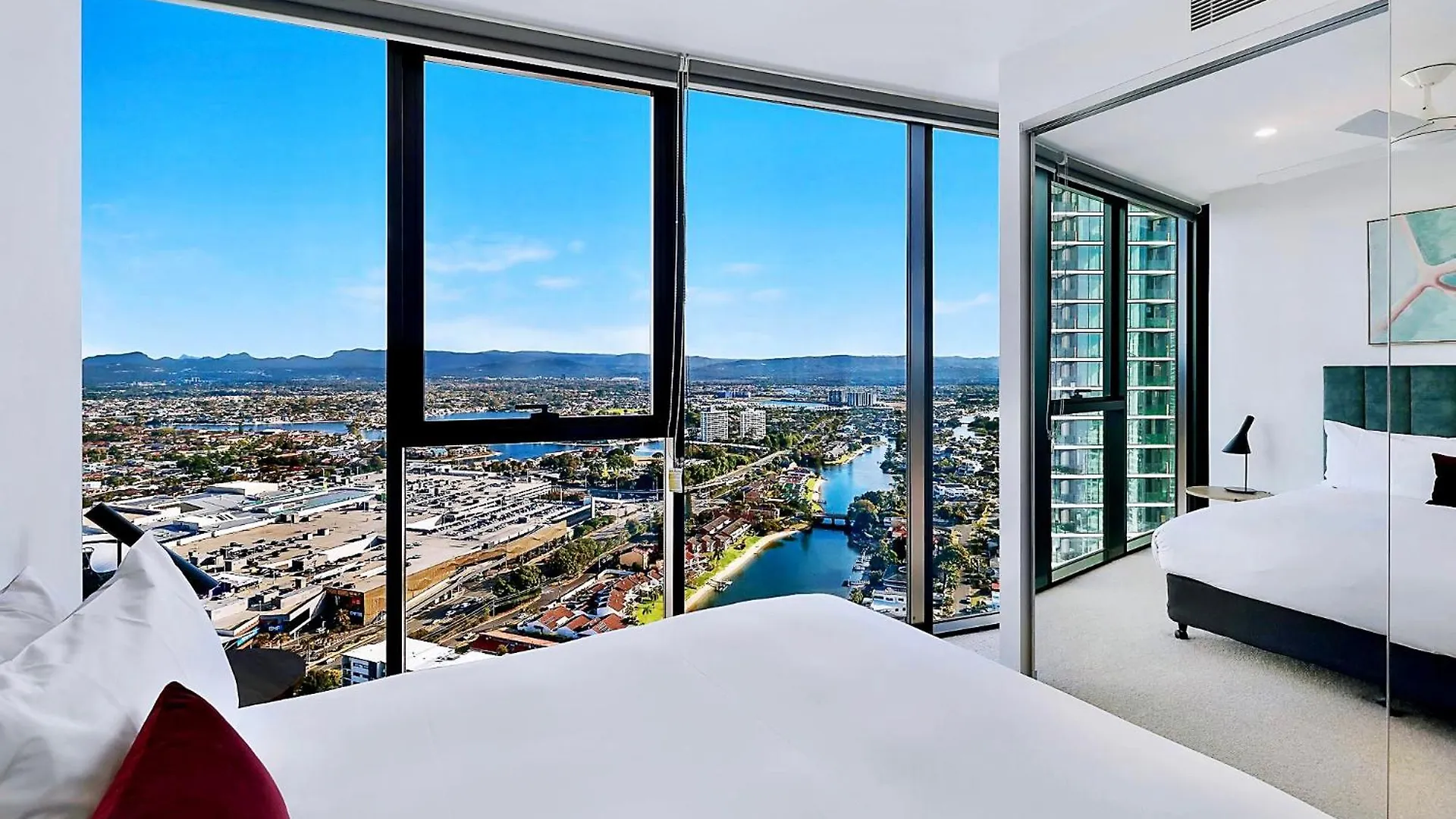 Luxury S Casino Residences Broadbeach - Paradise *