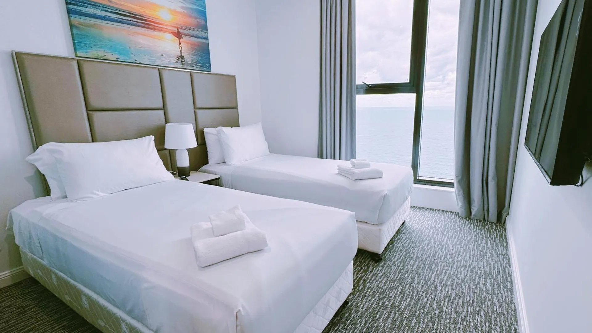 Serain Residences On 88 Esplanade Surfers Paradise Apartment