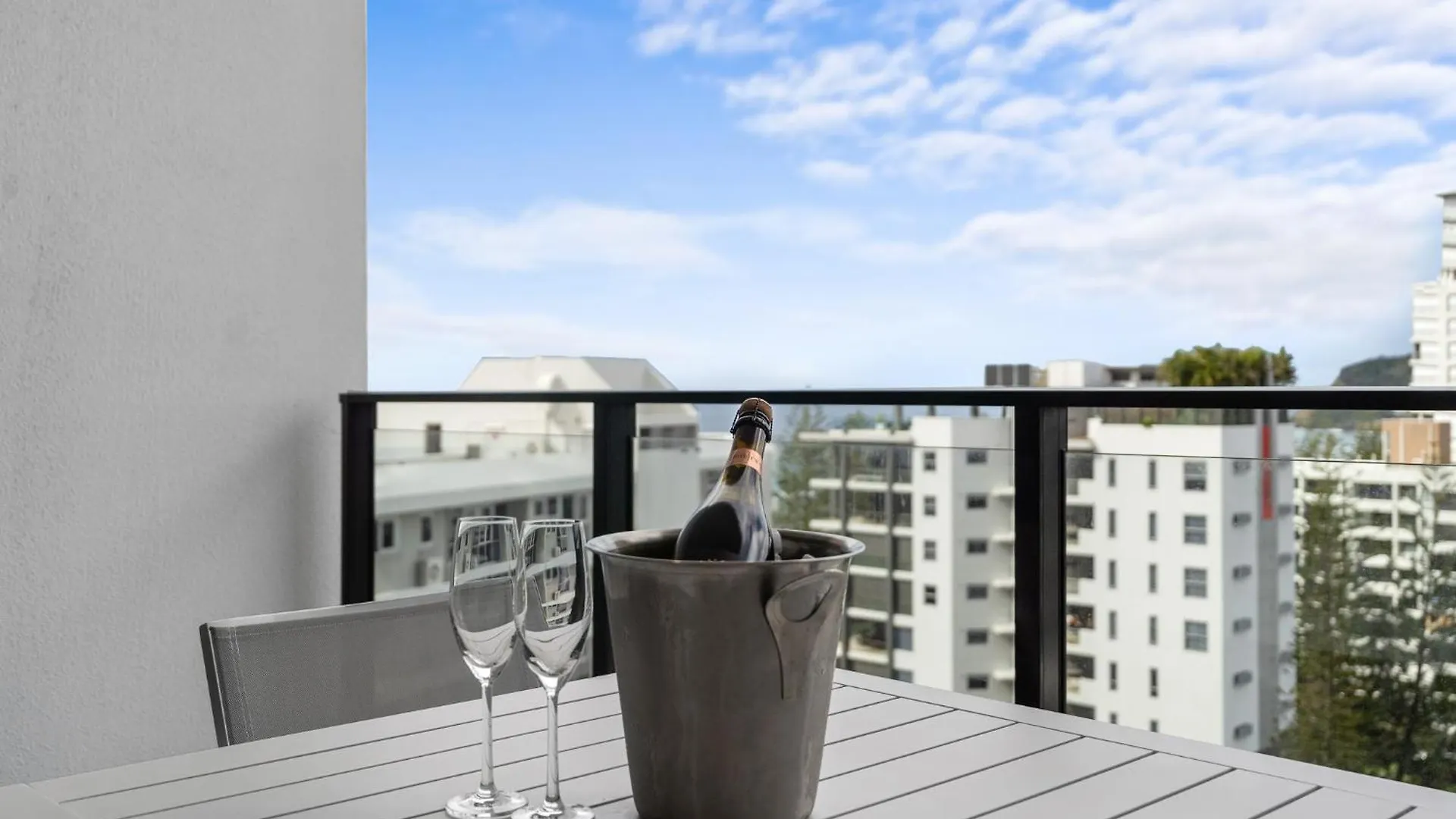 Immaculate Burleigh At Sandbar Burleigh Heads * Gold Coast