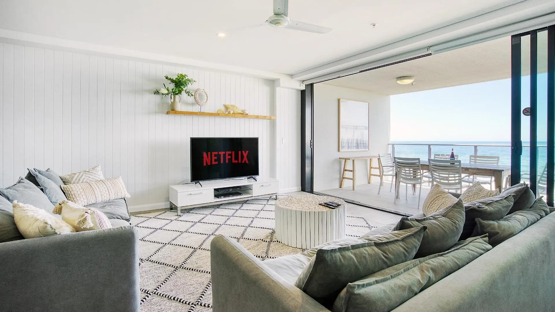 Absolute Kirra By Ecotime * Gold Coast