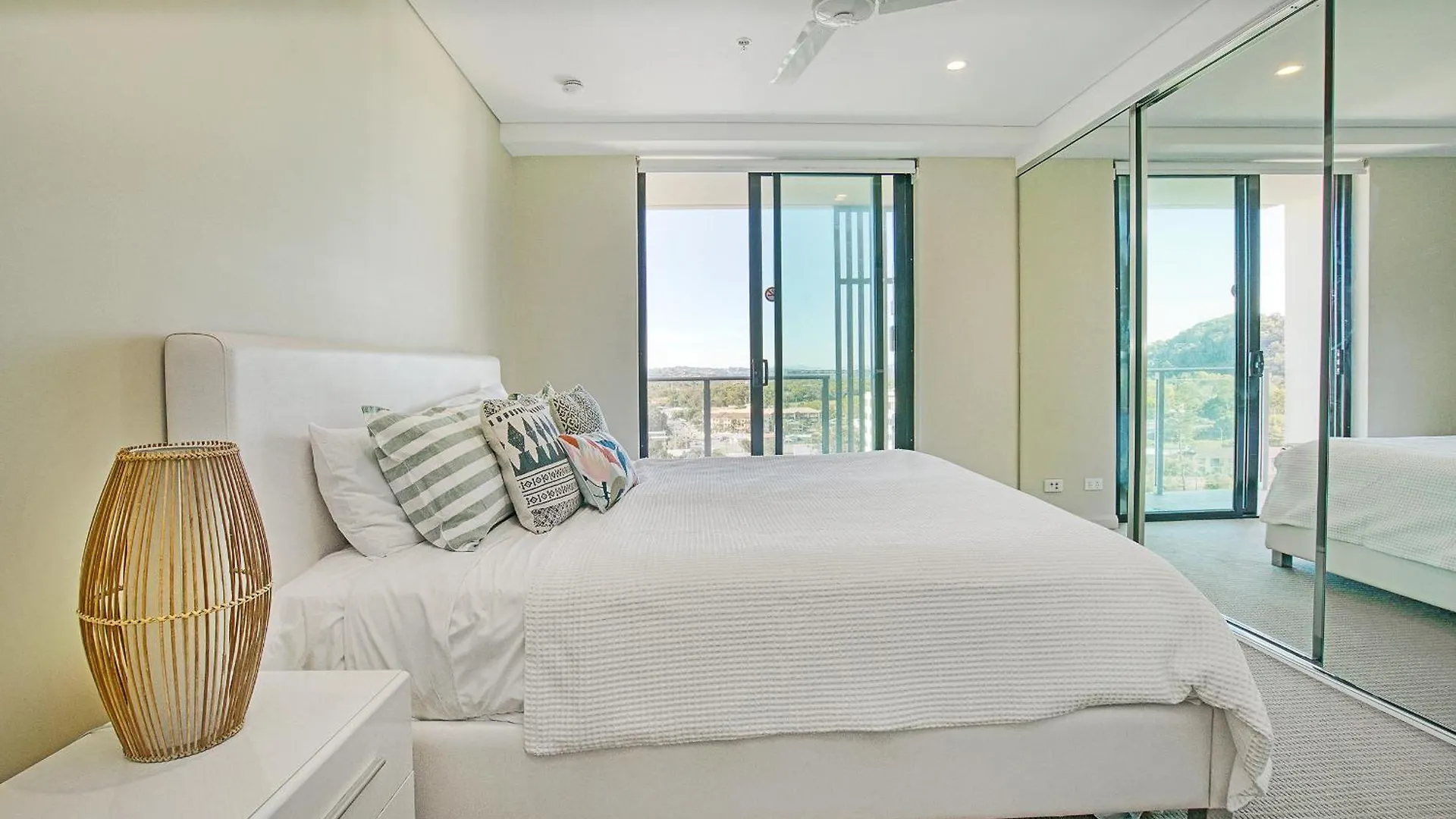 Absolute Kirra By Ecotime Apartamento