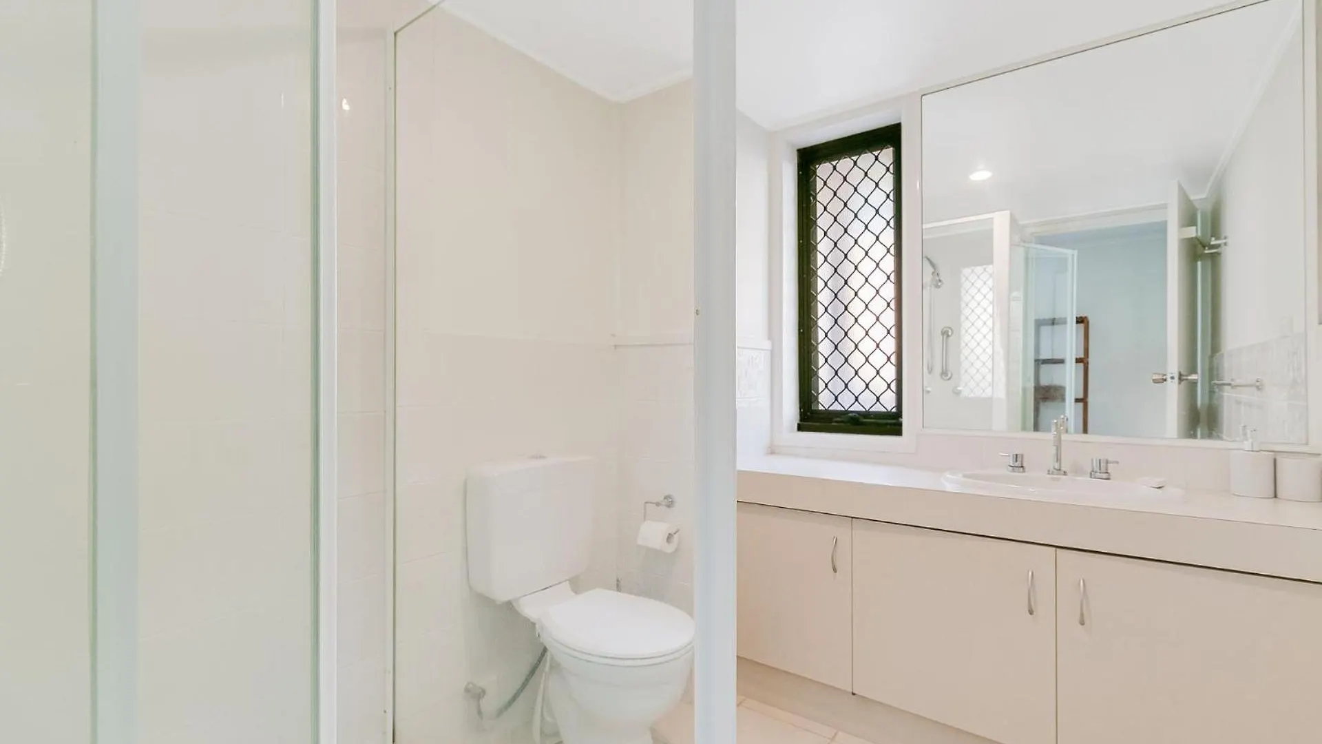 Tugun By The Unit 1 Apartment