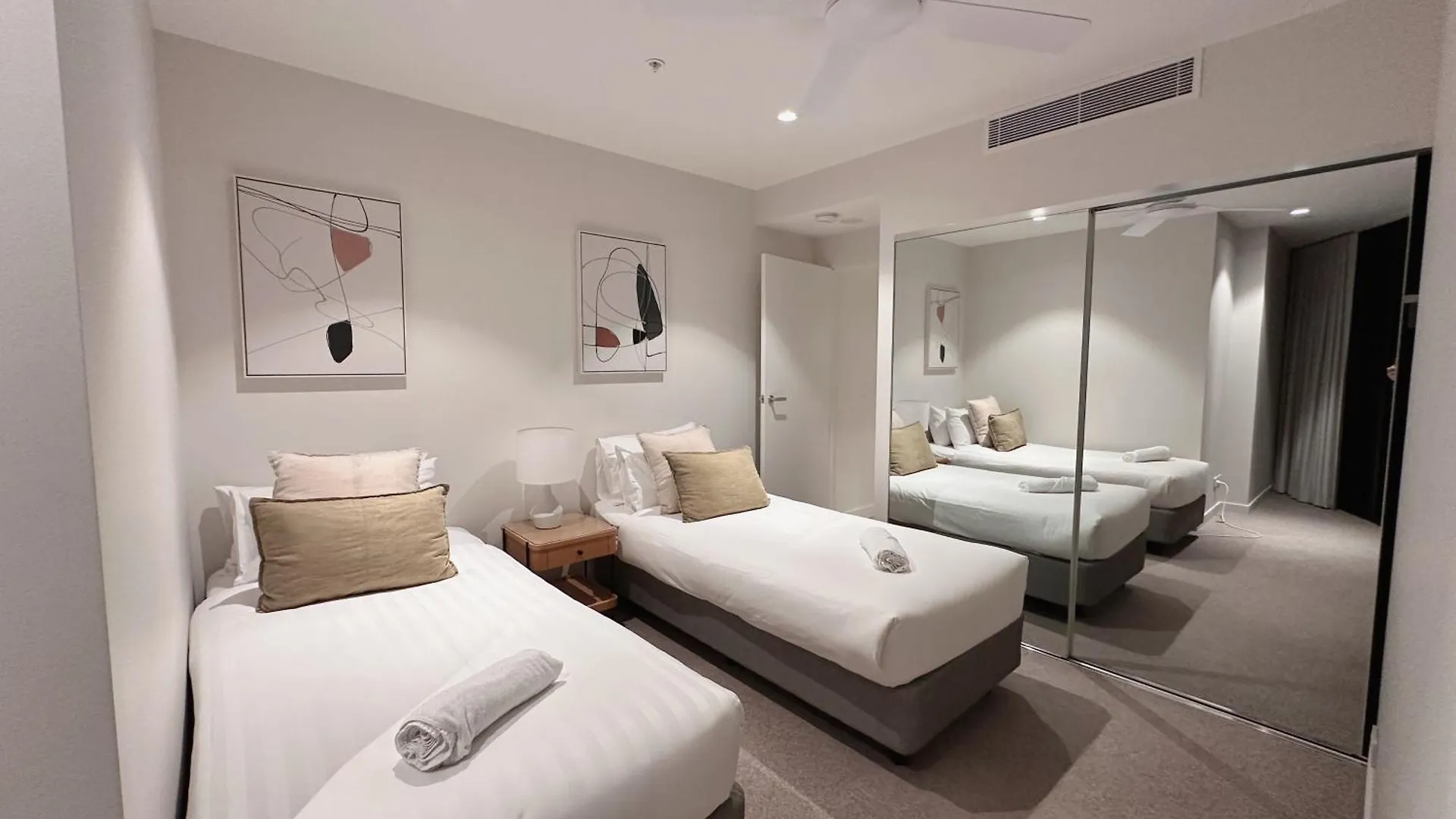 Apartment Luxe Living With Ocean View 3 Beds Parking