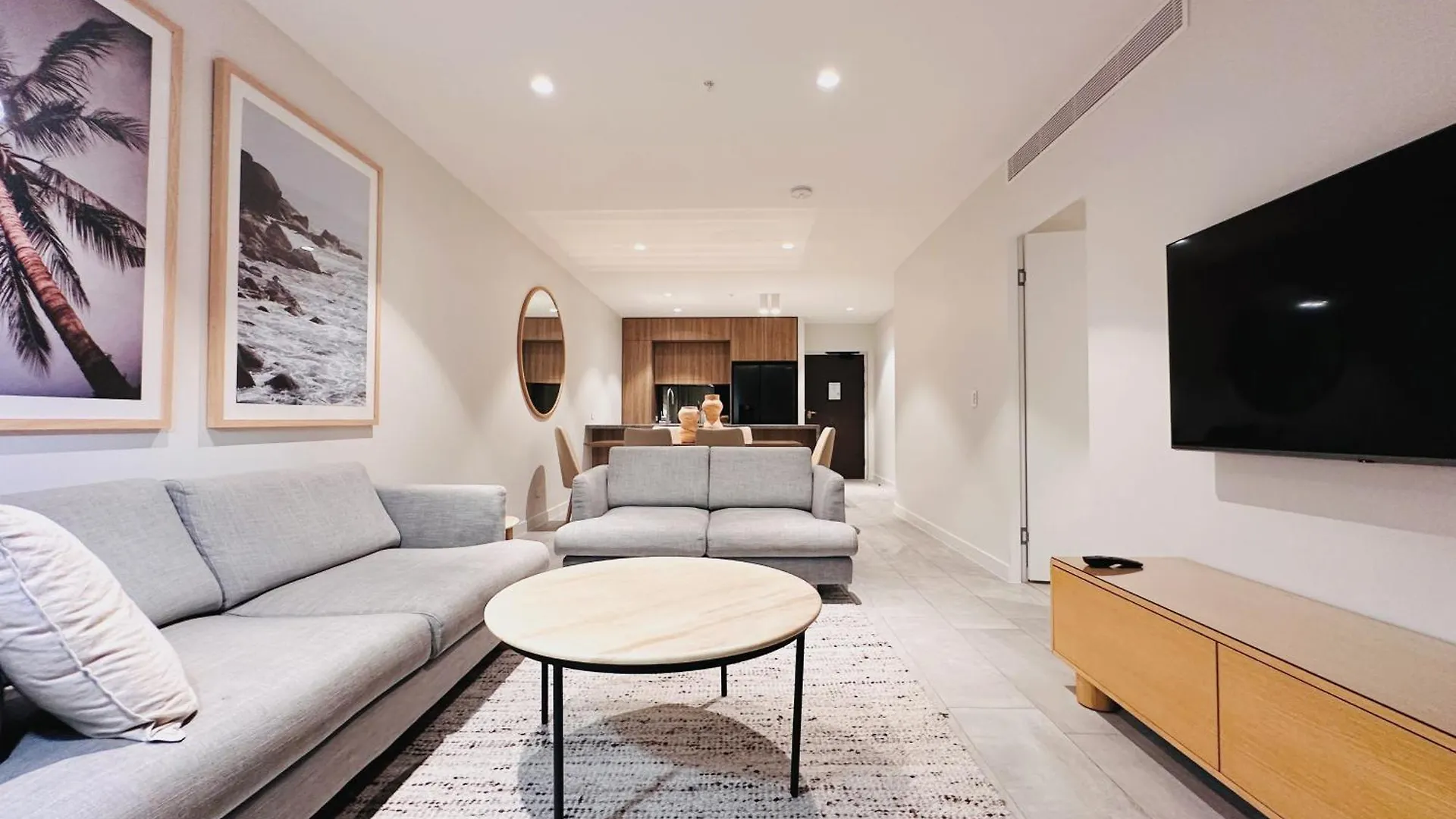 Luxe Living With Ocean View 3 Beds Parking Apartment Gold Coast