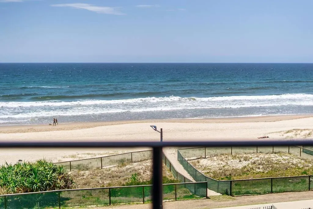 Absolute Beachfront 3b Pool 아파트