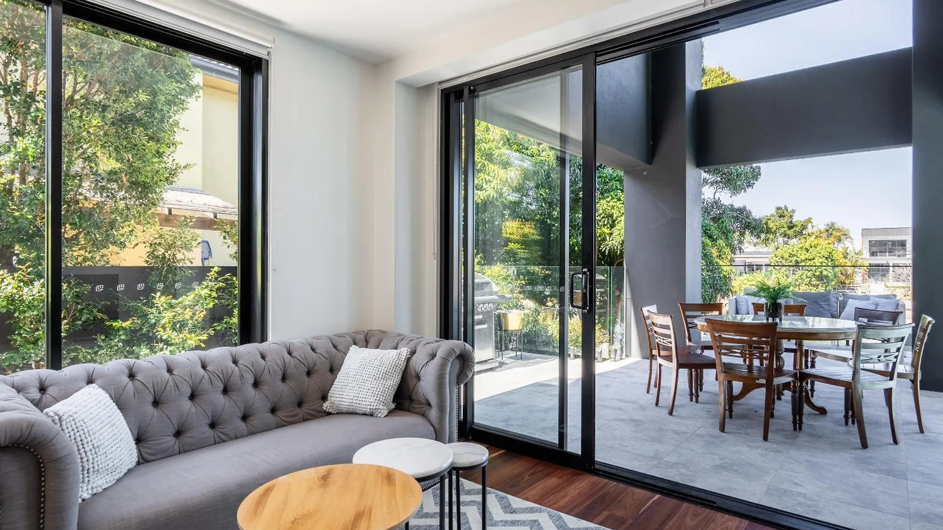Villa Brand New Modern 8 Bedroom In City Centre - Heated Modern Infinity Pool *