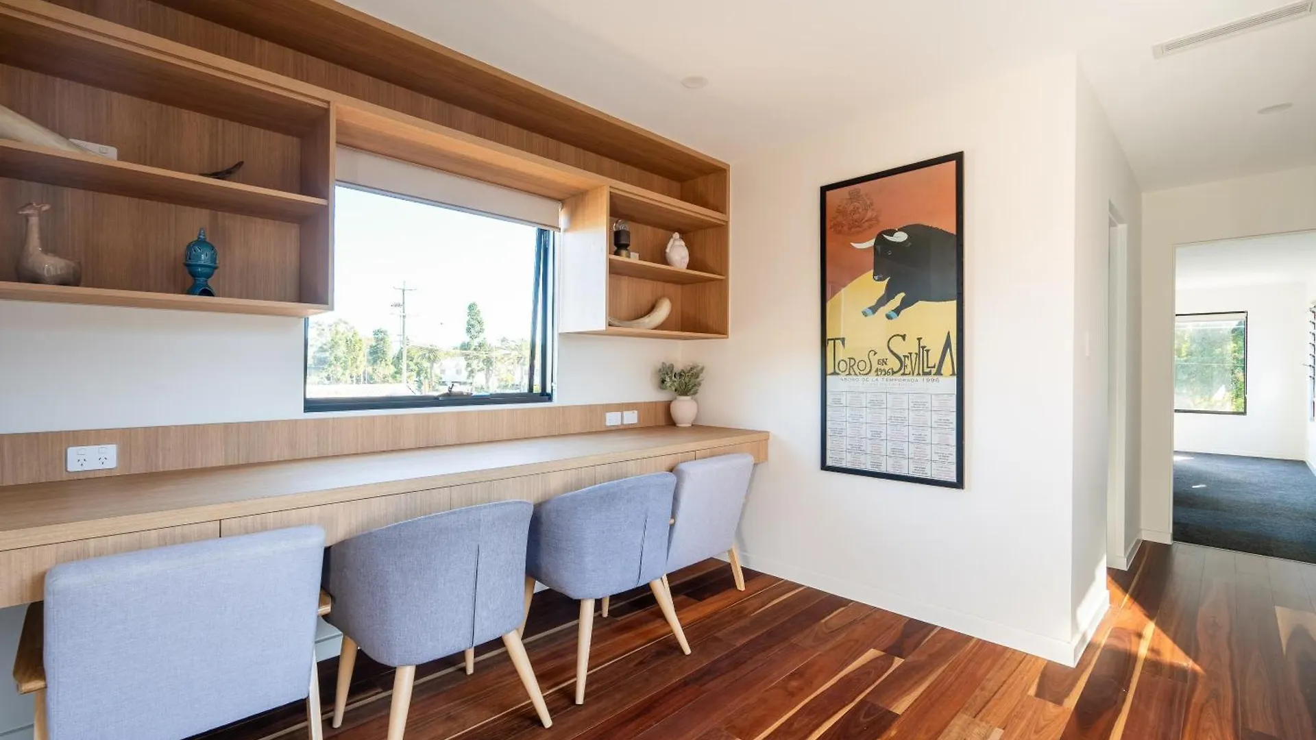 Villa Brand New Modern 8 Bedroom In City Centre - Heated Modern Infinity Pool