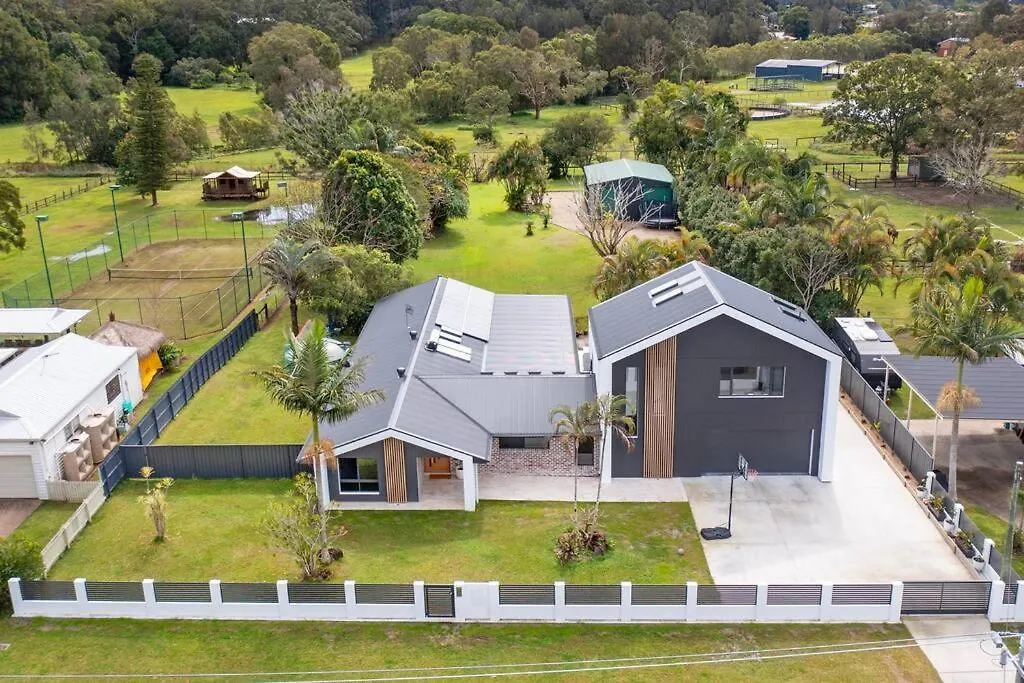 Coastal-country Family Haven In Currumbin Pool Χρυσή Ακτή
