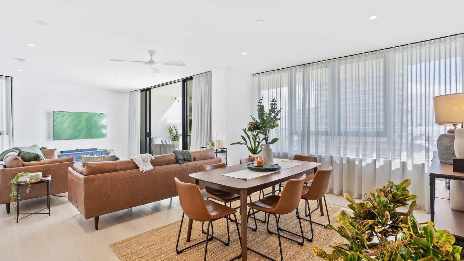 Luxe Oceanview In Palm Apartment
