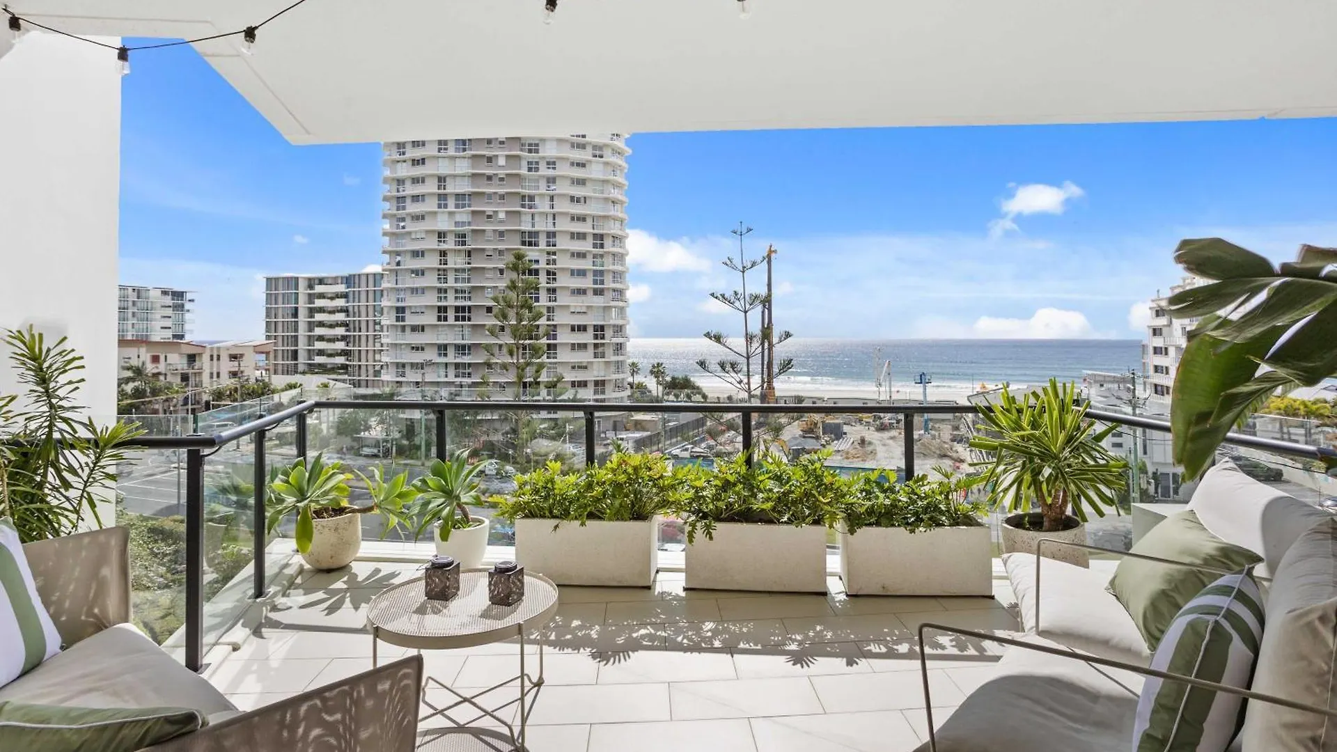 Apartment Luxe Oceanview In Palm