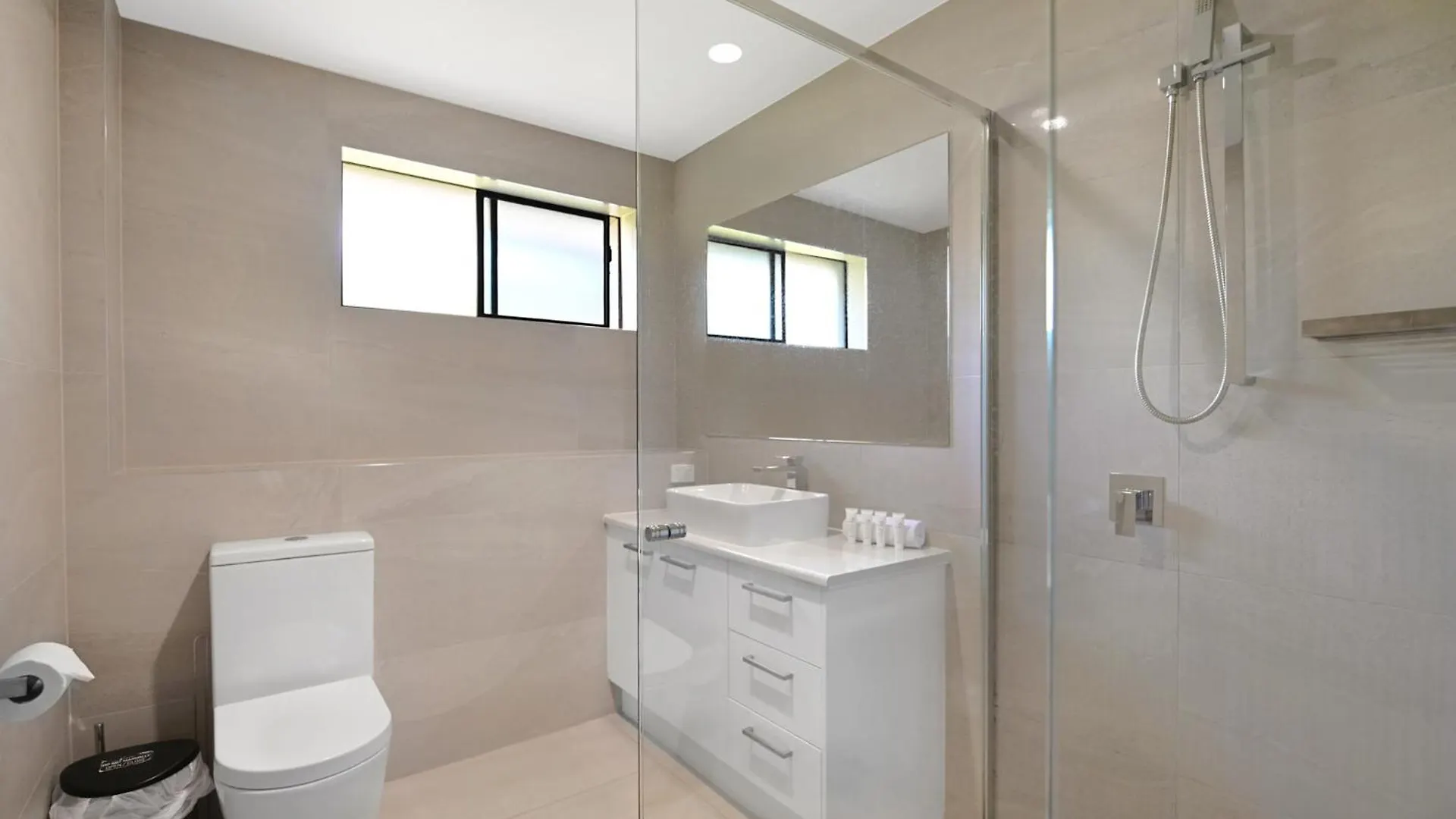 Riverside 3bedroom Sunny House In Surfers Paradise Nyaraló *