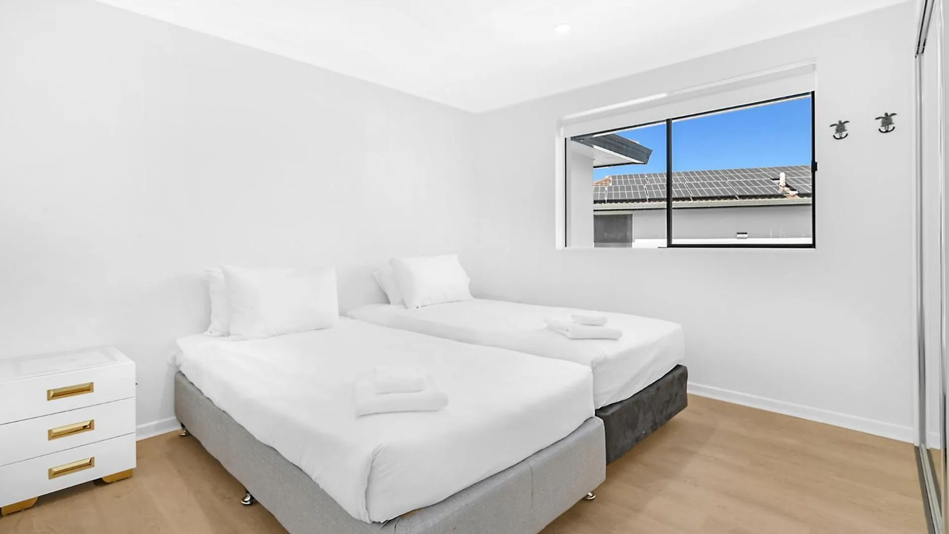 Riverside 3bedroom Sunny House In Surfers Paradise Nyaraló *