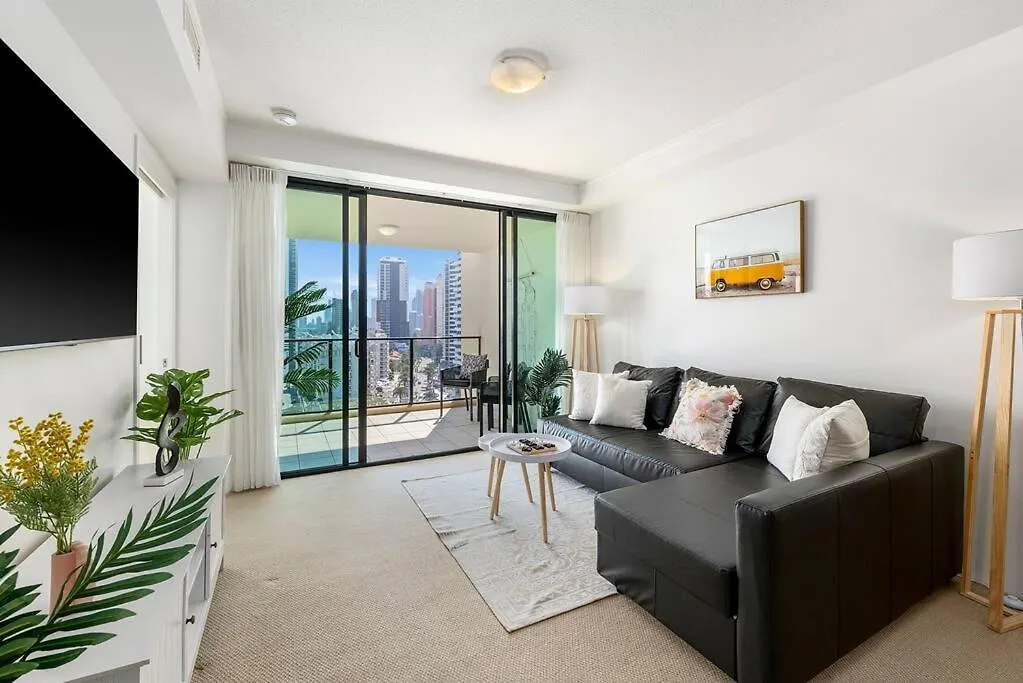 Stunning Unit-perfect Location גולד קוסט