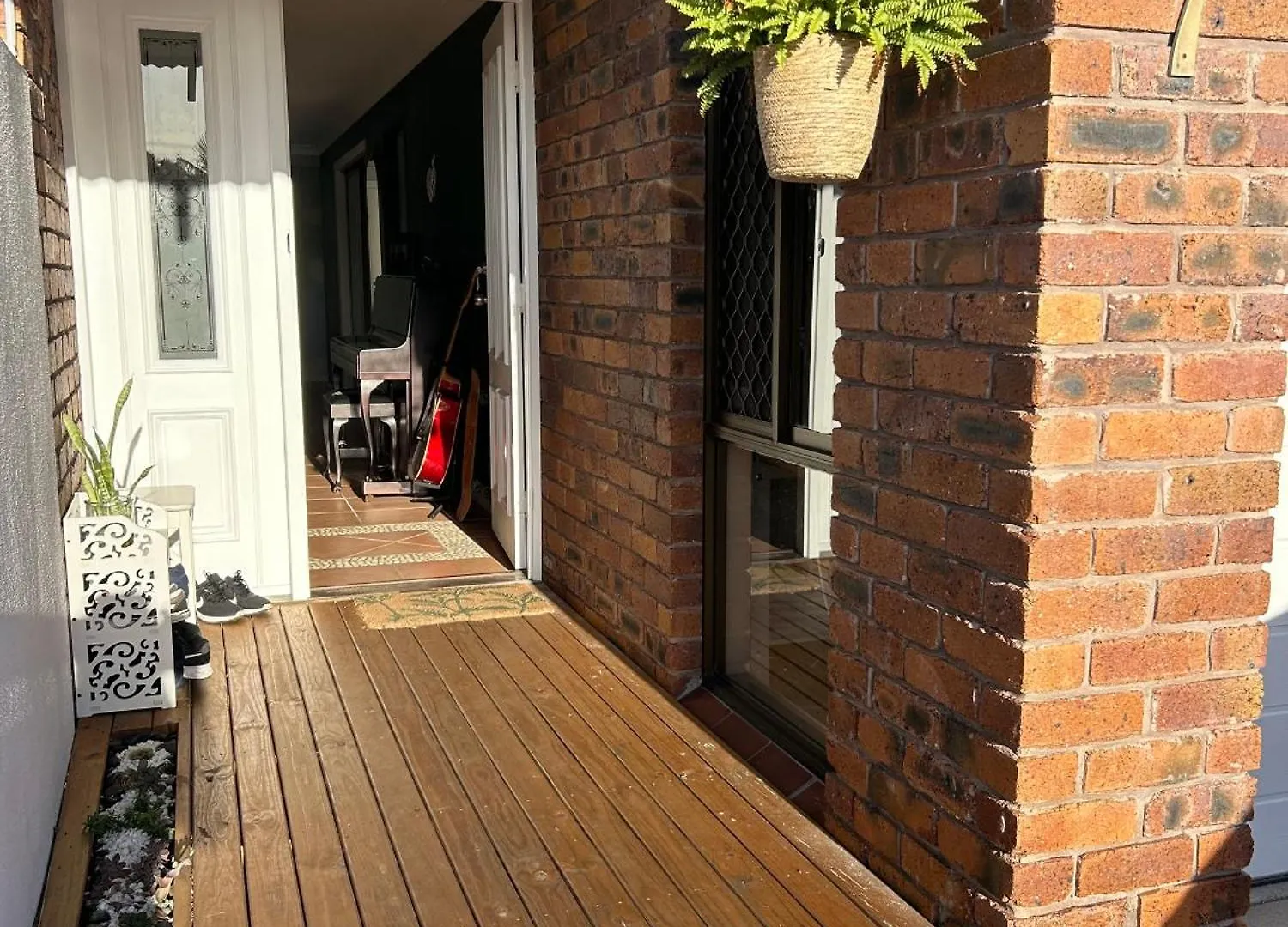 Burleigh Waters Seaside Heaven Homestay