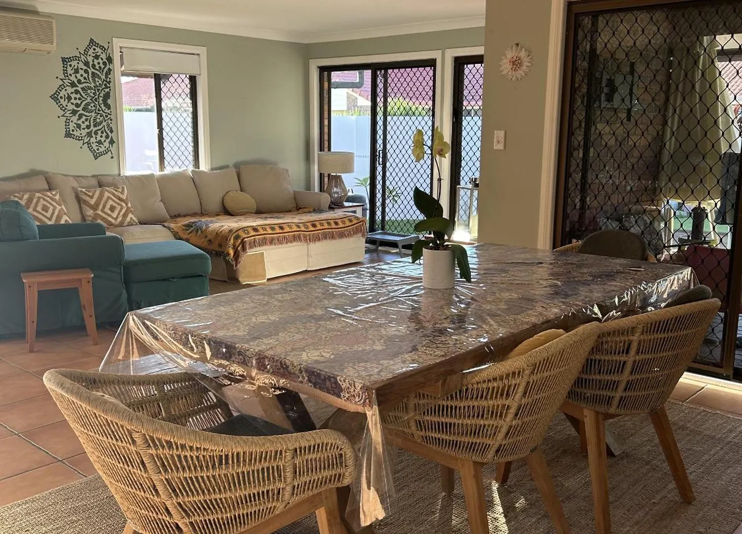 Burleigh Waters Seaside Heaven Gold Coast